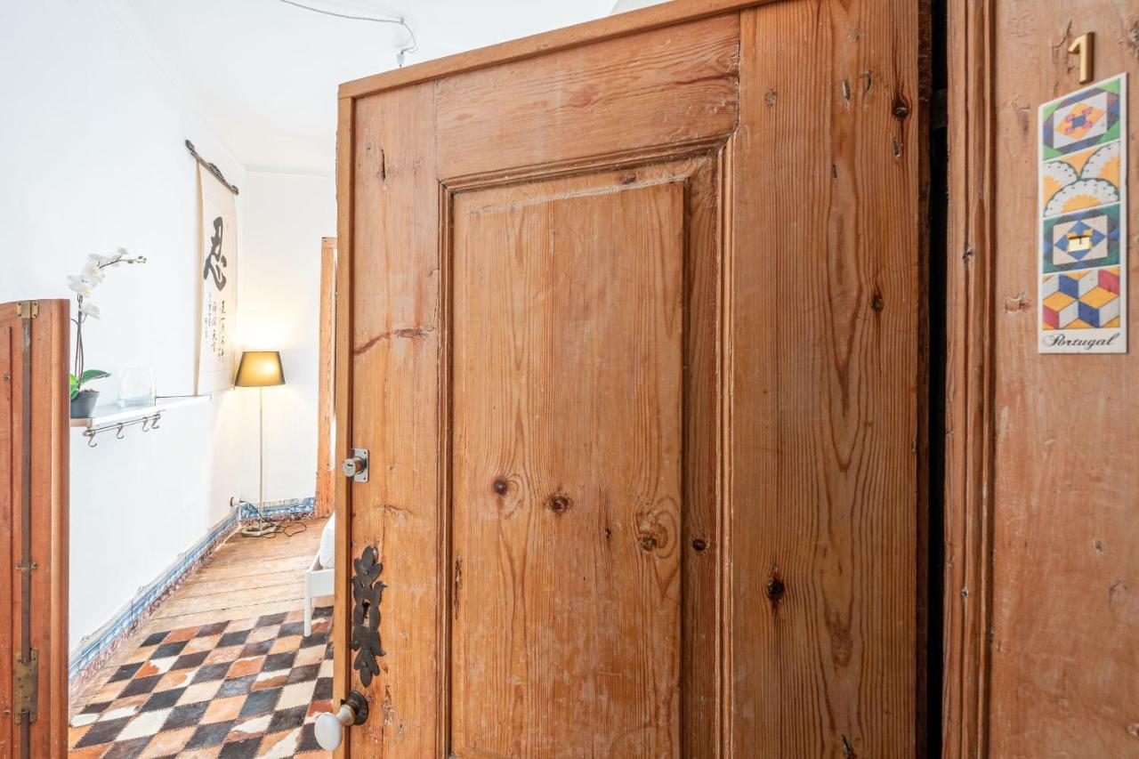 Guestready - Figueira Guesthouse Lisbona Esterno foto